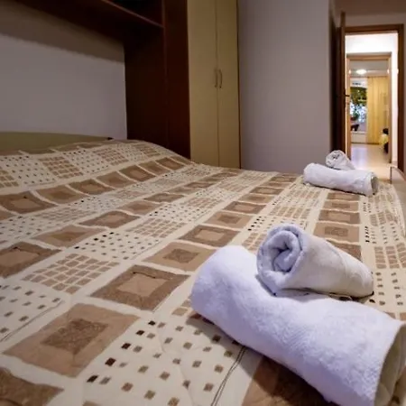 In Palit With Sea View, Terrace, Air Conditioning, Wi-fi